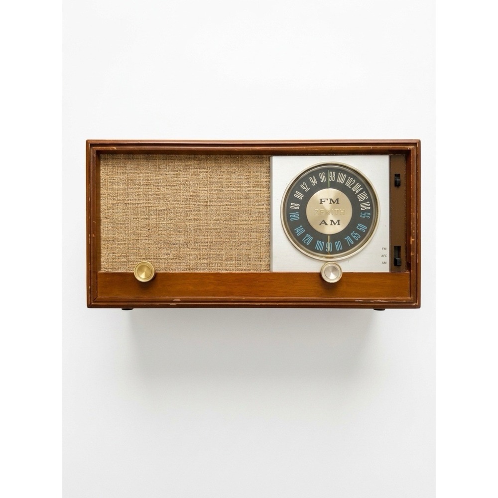 Vintage 1960s Zenith X323 Walnut AM/FM Tube Tabletop Radio Works